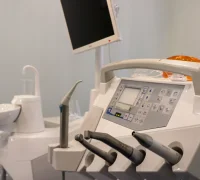 Медицинский центр YOURMED на улице 9 Мая Фотография 2